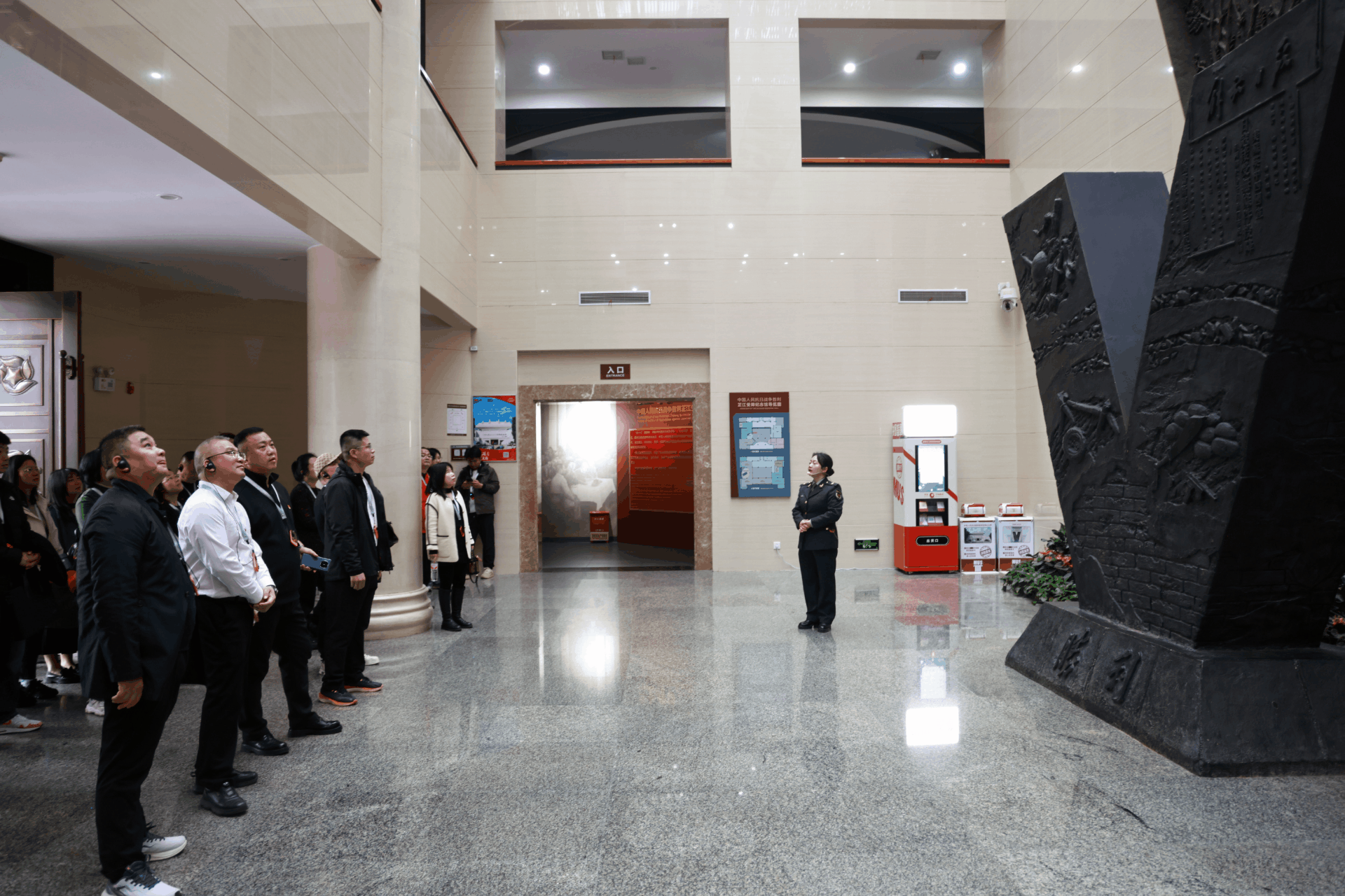 选用2——4张动图.gif 选用2——4张动图.gif